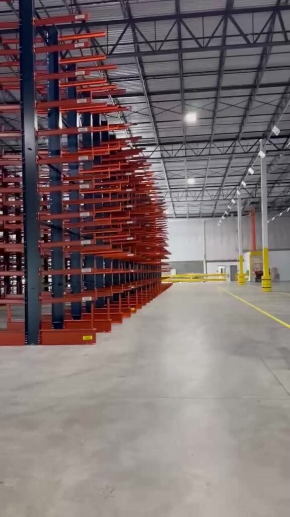 Filas de rack cantilever